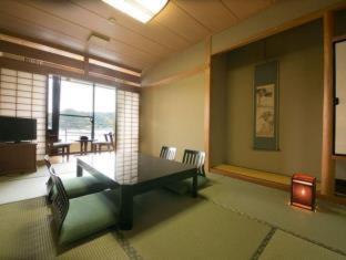 Matsuura Hotel Saiki Стая снимка