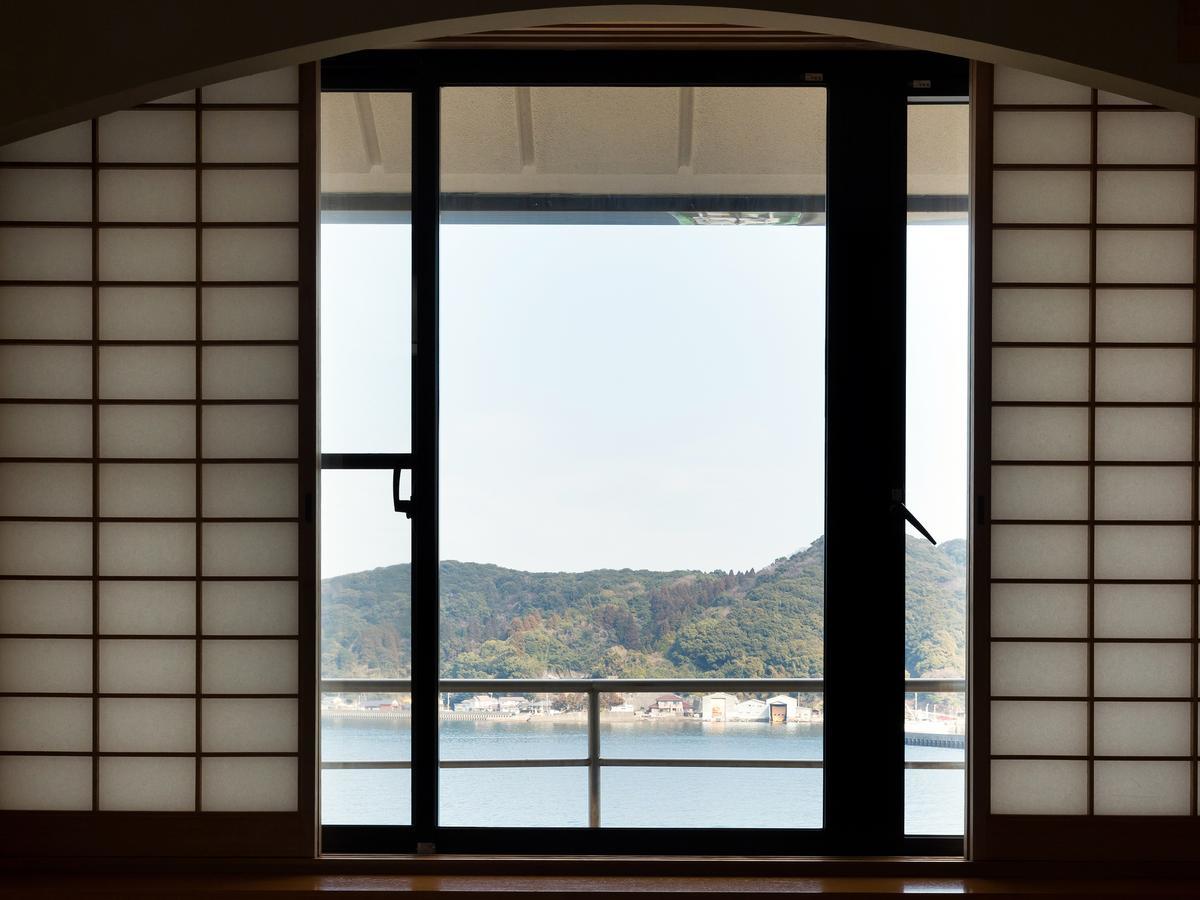 Matsuura Hotel Saiki Екстериор снимка
